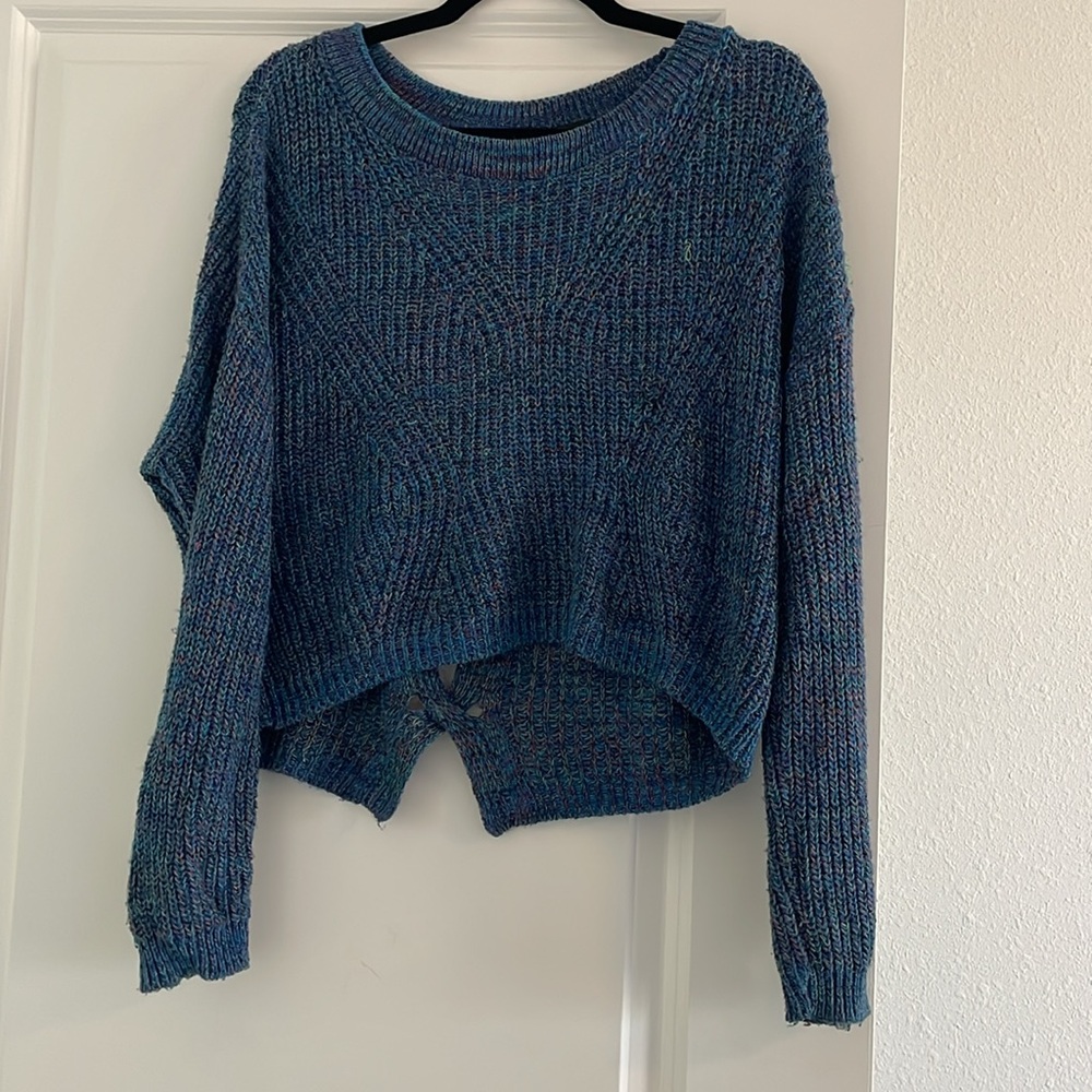 Express Sweater - Picture 3 of 6